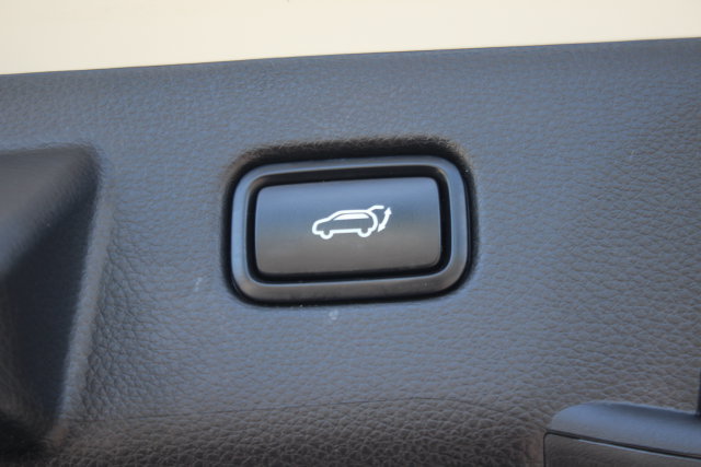 Used 2024 Kia Seltos SX w/ SX Sunroof Package AWD/4WD image 28