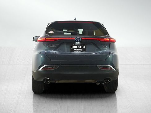 Used 2021 Toyota Venza XLE w/ Softex Package image 4