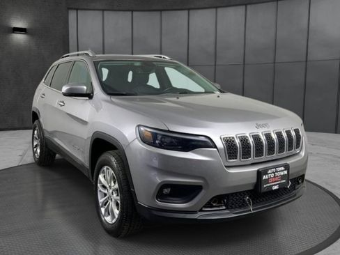 Used 2019 Jeep Cherokee Latitude Plus w/ Comfort/Convenience Group AWD/4WD image 5