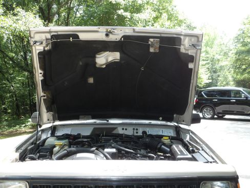 Used 1996 Jeep Cherokee 4WD 4-Door image 43