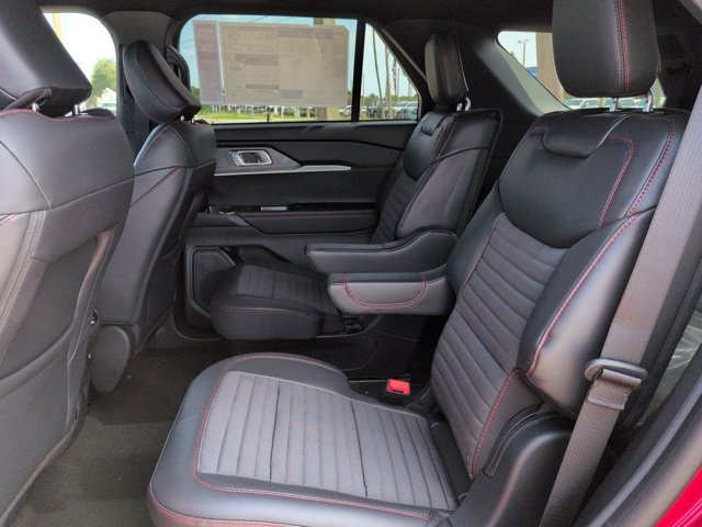 New 2026 Ford Explorer ST-Line w/ ST-Line Street Pack RWD image 13