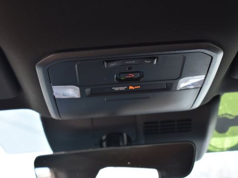 Used 2024 Toyota Tacoma 4x4 Double Cab image 31