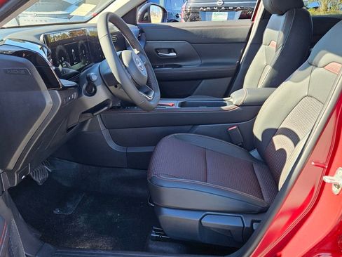 New 2026 Nissan Kicks SR w/ Cold Weather Package FWD image 3
