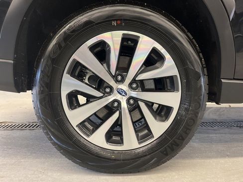 Certified 2025 Subaru Outback Premium w/ Popular Package #1A image 33