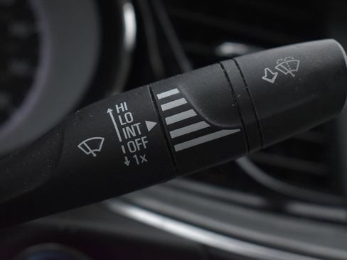 Used 2018 Buick Regal Preferred w/ Driver Confidence Package #1 image 19