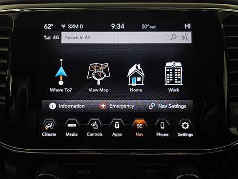 Used 2020 Jeep Grand Cherokee Altitude image 18