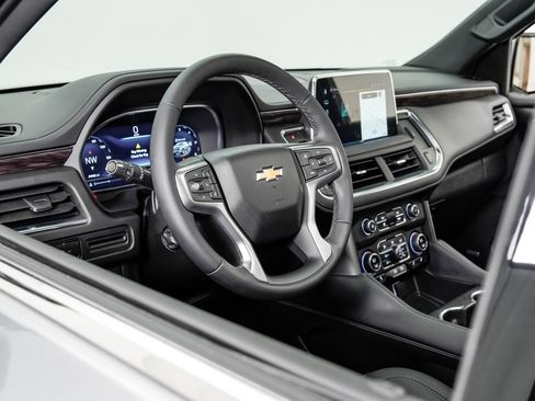 Used 2023 Chevrolet Tahoe LT w/ Luxury Package AWD/4WD image 8