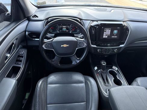 Used 2019 Chevrolet Traverse LT w/ LT Premium Package image 14
