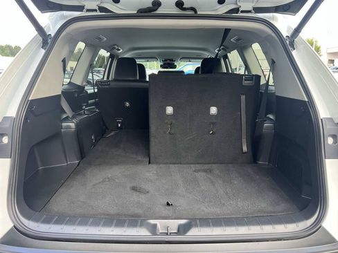 Used 2025 Toyota Grand Highlander AWD image 12
