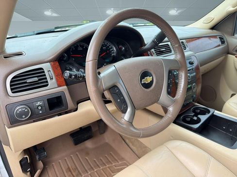 Used 2012 Chevrolet Tahoe LT RWD image 4