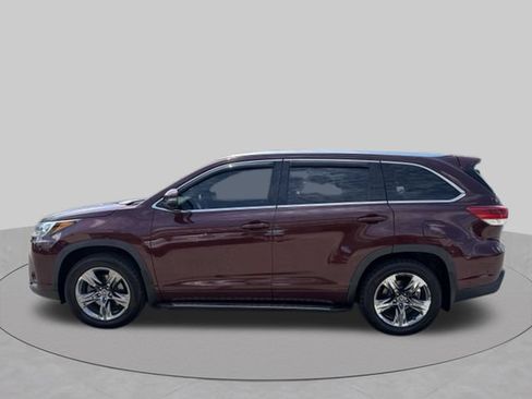 Used 2018 Toyota Highlander Limited Platinum AWD/4WD image 3