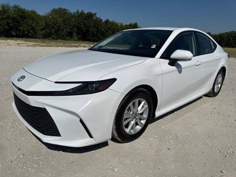 Used 2025 Toyota Camry LE FWD image 1