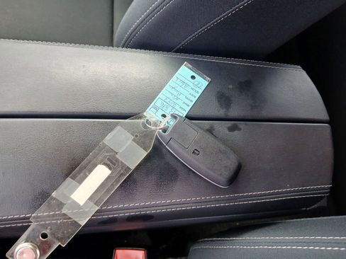 Used 2023 Nissan Rogue S image 8