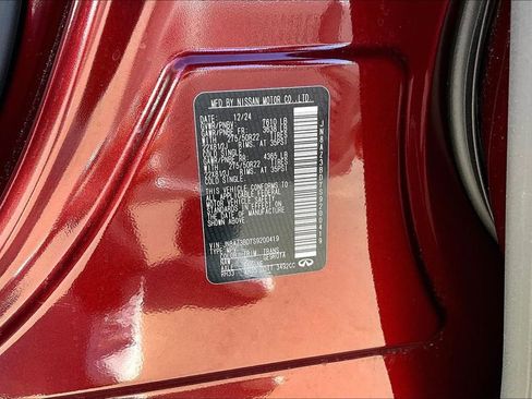 Used 2025 INFINITI QX80 Luxe w/ Cargo Package image 44