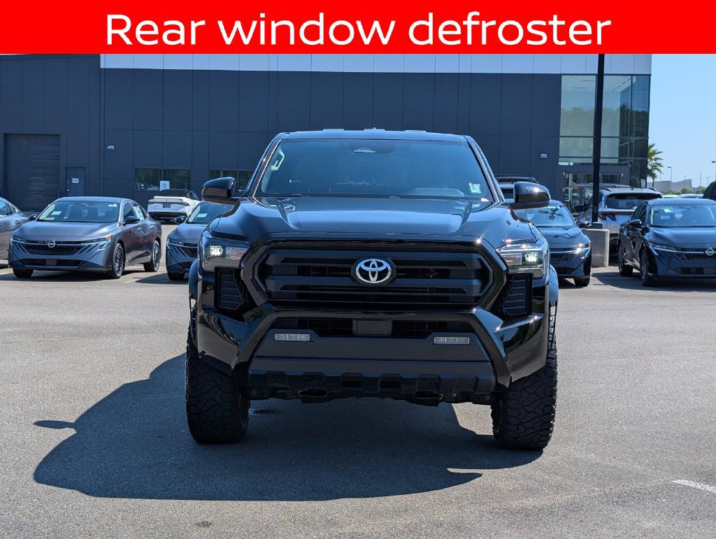 Used 2025 Toyota Tacoma SR5 AWD/4WD image 12