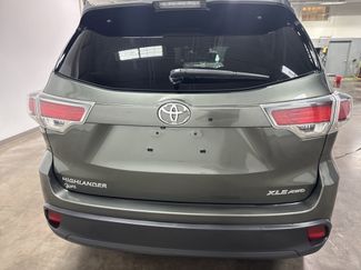 Used 2015 Toyota Highlander XLE AWD/4WD video 4
