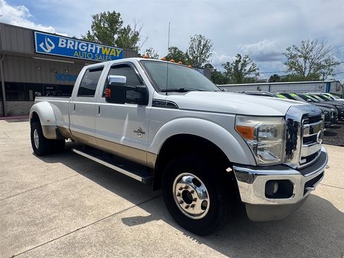 Used 2012 Ford F350 Lariat w/ Lariat Ultimate Pkg AWD/4WD image 3