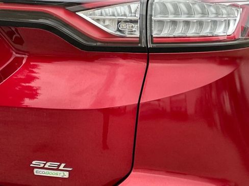 Used 2018 Ford Edge SEL w/ Equipment Group 201A FWD image 29