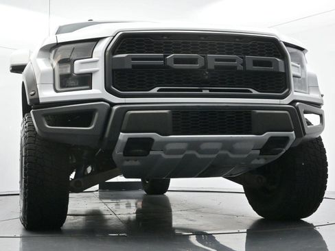 Used 2018 Ford F150 Raptor w/ Equipment Group 802A Luxury AWD/4WD image 53