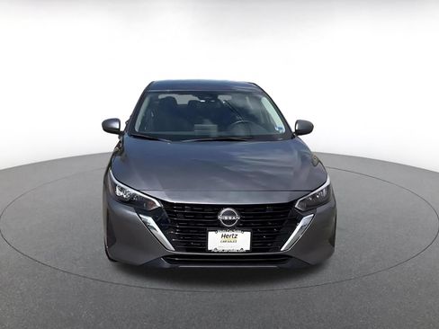 Used 2025 Nissan Sentra SV FWD image 4