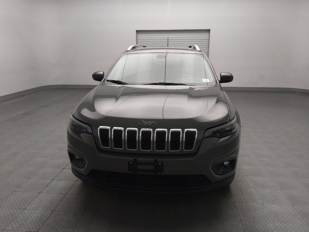 Used 2019 Jeep Cherokee Latitude Plus w/ Cold Weather Group AWD/4WD image 15