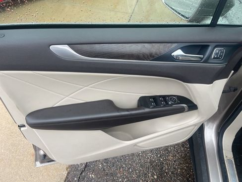 Used 2019 Lincoln MKC Reserve image 20