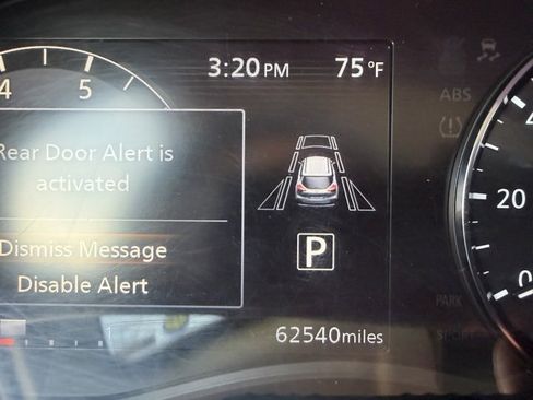 Used 2023 Nissan Kicks SR w/ SR Premium Package image 13