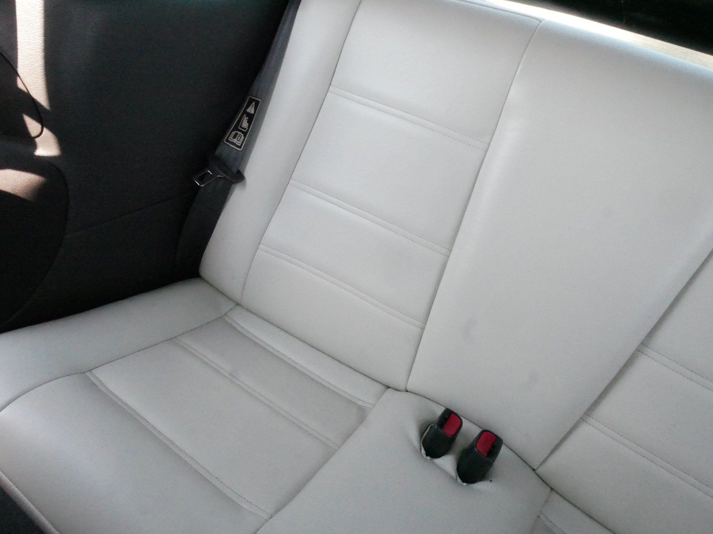 Used 2002 Ford Mustang Convertible RWD image 11
