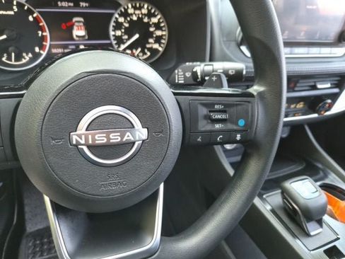 Used 2023 Nissan Rogue SV AWD/4WD image 18