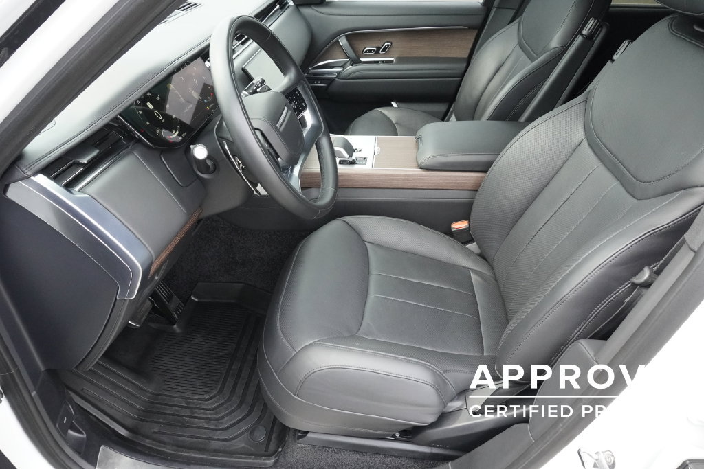 Used 2025 Land Rover Range Rover Long Wheelbase SE AWD/4WD image 19
