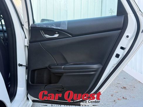 Used 2019 Honda Civic Sport image 14