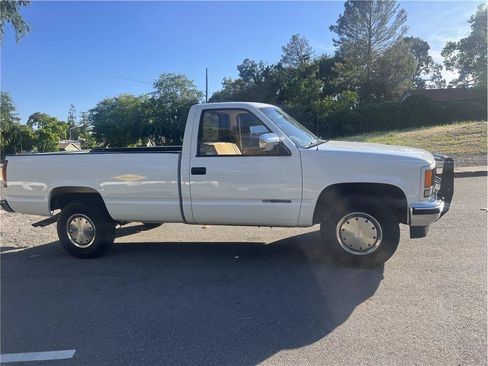 Used 1989 GMC Sierra 2500 2WD Regular Cab image 8
