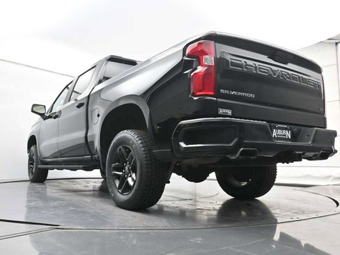 Used 2021 Chevrolet Silverado 1500 LT Trail Boss w/ Convenience Package II image 12