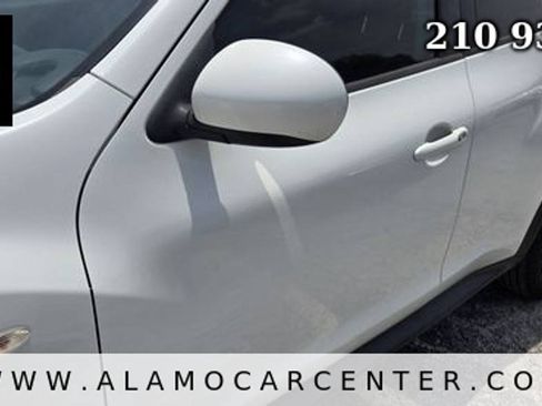 Used 2014 Nissan Juke SL FWD image 9