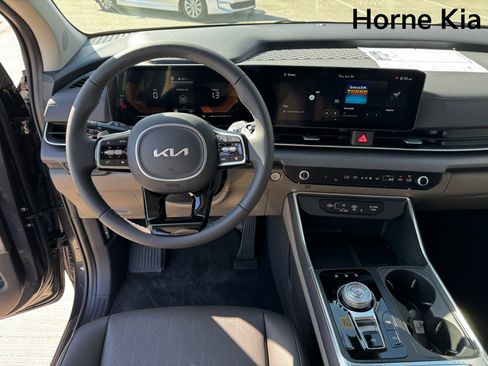 New 2026 Kia Carnival EX image 13