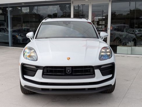 New 2026 Porsche Macan image 6