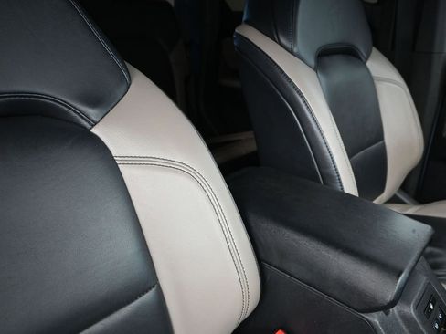 Used 2023 Ford Bronco Wildtrak AWD/4WD image 26