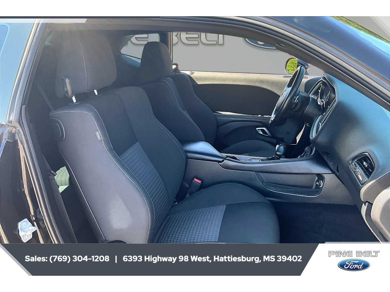 Used 2021 Dodge Challenger R/T w/ Blacktop Package RWD image 6