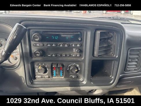 Used 2006 Chevrolet Silverado 2500 LT w/ Onstar Plus Package AWD/4WD image 17