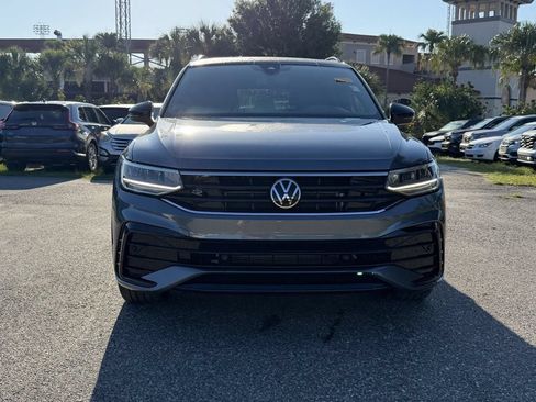 Used 2023 Volkswagen Tiguan SE R-Line FWD image 3