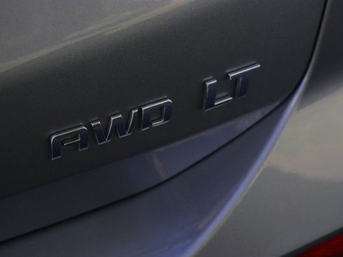 Used 2024 Chevrolet Equinox LT image 8