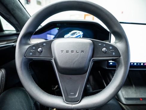 Used 2021 Tesla Model S Plaid image 38