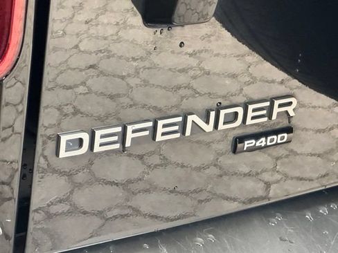 Used 2022 Land Rover Defender 110 X-Dynamic HSE AWD/4WD image 29