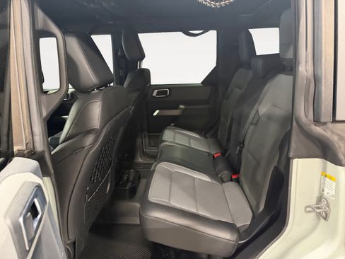 Used 2023 Ford Bronco Everglades AWD/4WD image 14