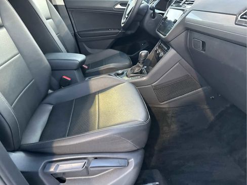 Certified 2020 Volkswagen Tiguan SEL image 18