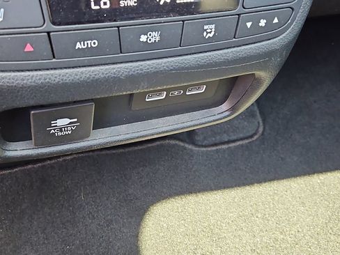 Certified 2023 Honda Pilot Elite image 24