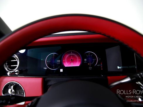 New 2026 Rolls-Royce Cullinan image 14