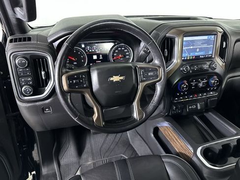 Used 2021 Chevrolet Silverado 1500 High Country w/ Technology Package AWD/4WD image 21