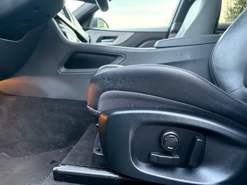 Used 2017 Jaguar F-PACE Prestige image 28