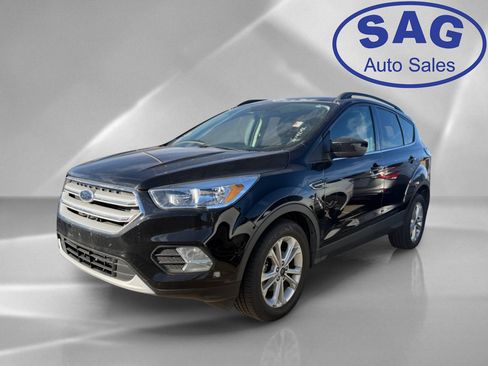 Used 2018 Ford Escape SE FWD image 5